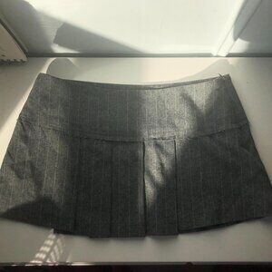 Aritzia Women's Grey and Black Skirt